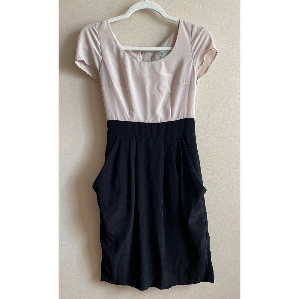 H&M light pink and black color‎ block pleated dress Sz 4